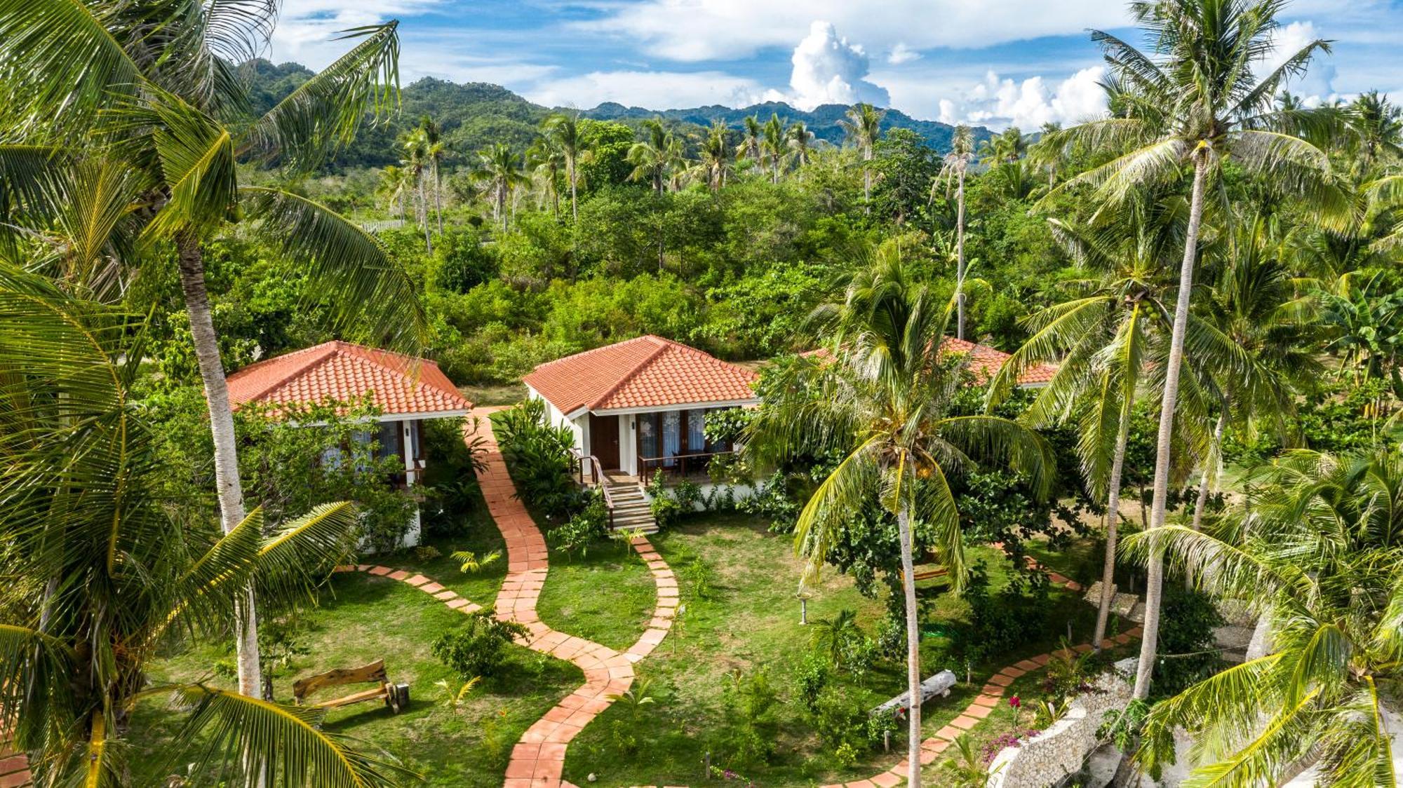 Island View Beachfront Resort อันดา ภายนอก รูปภาพ