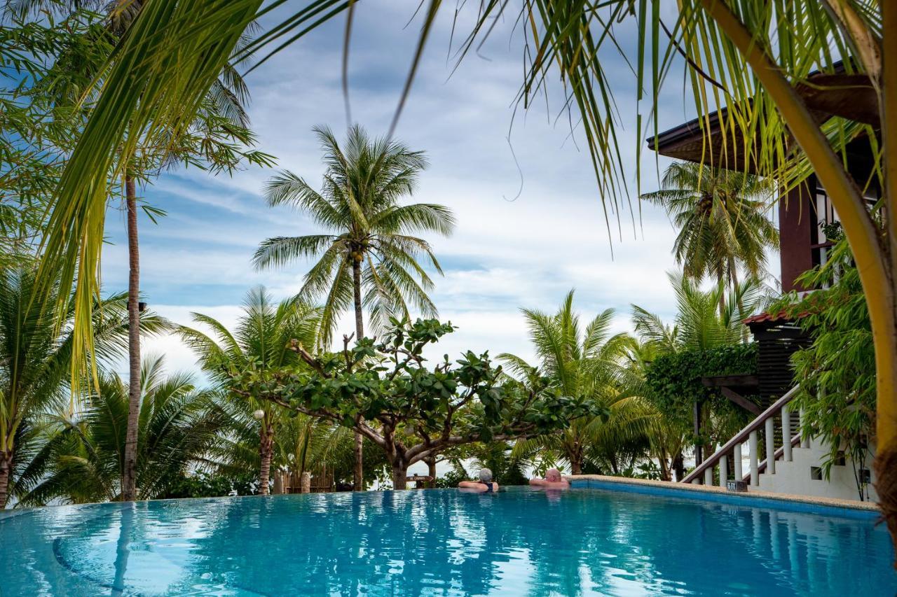 Island View Beachfront Resort อันดา ภายนอก รูปภาพ