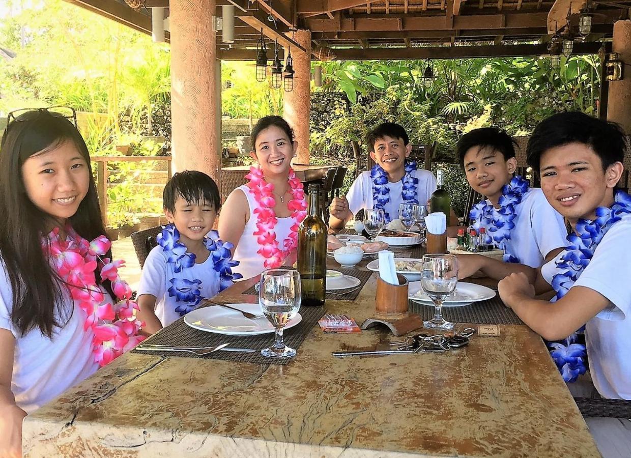 Island View Beachfront Resort อันดา ภายนอก รูปภาพ